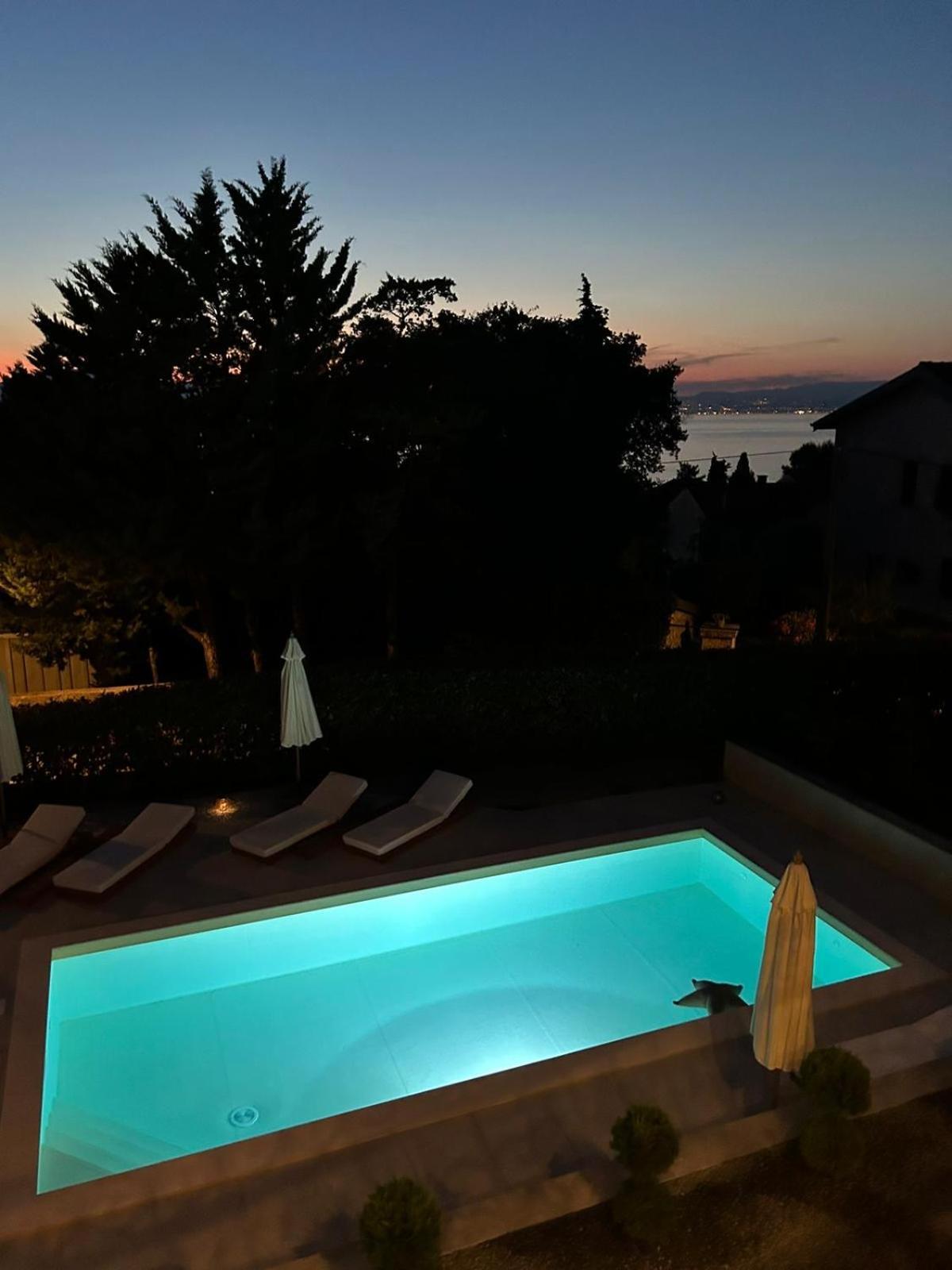 Villa Antunovic Malinska Buitenkant foto