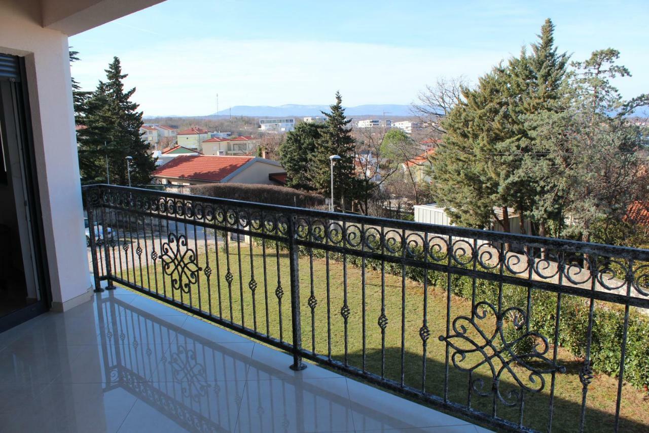 Villa Antunovic Malinska Buitenkant foto